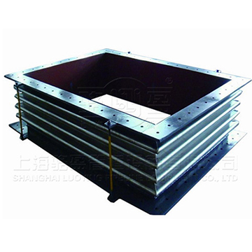 矩形<a href=http://www.zuezu.cn target=_blank class=infotextkey>波紋補(bǔ)償器</a>2.jpg