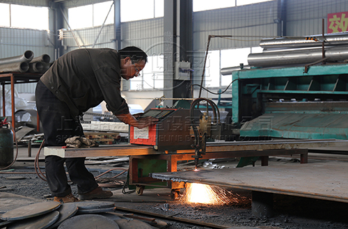 西藏林芝地區(qū)察隅縣補償器生產(chǎn)現(xiàn)場