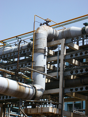 青海省海東市化隆縣雙鉸鏈橫向<a href=http://www.zuezu.cn target=_blank class=infotextkey>補(bǔ)償器</a>安裝現(xiàn)場